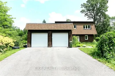 116 PINERIDGE Road, Carp - Huntley Ward, ON K0A 1L0