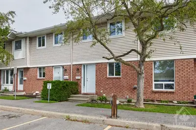 1725 WINTER ROSE Lane, Orleans - Convent Glen and Area, ON K1C 7A3