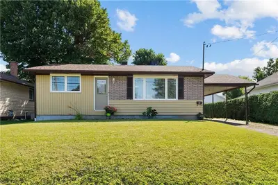 921 MACKAY Street, Pembroke, ON K8A 1H4