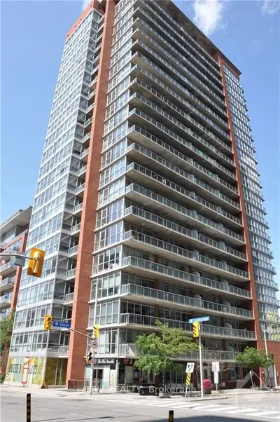 179 GEORGE Street 808, Lower Town - Sandy Hill, ON K1N 1J8
