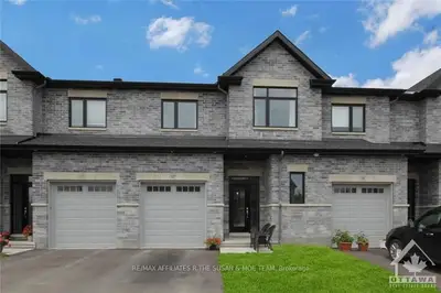 527 BULAT Crescent, Stittsville - Munster - Richmond, ON K2S 0X6
