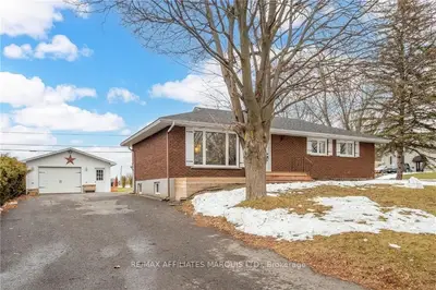 3501 MARYDALE Avenue, South Stormont, ON K6K 1P3