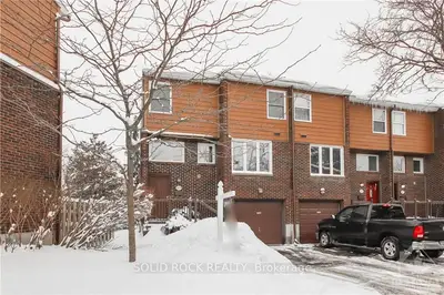 2053 ENA Lane, Cyrville - Carson Grove - Pineview, ON K1B 4P3
