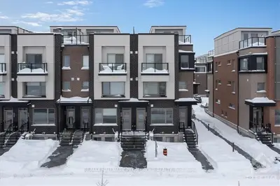 828 MIKINAK Road, Manor Park - Cardinal Glen and Area, ON K1K 4Z4
