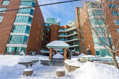 540 CAMBRIDGE Street S 613, Dows Lake - Civic Hospital and Area, ON K1S 5M7