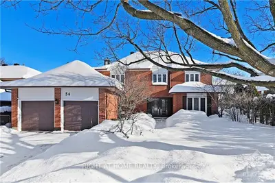54 HAWK Crescent, Hunt Club - Windsor Park Village and Area, ON K1V 9G7