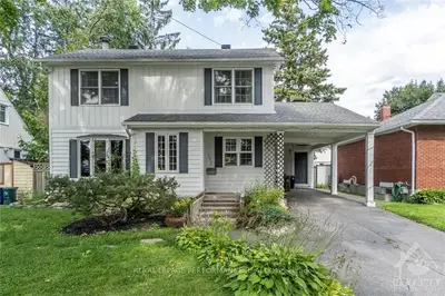 175 MAFEKING Avenue, Manor Park - Cardinal Glen and Area, ON K1K 2V4