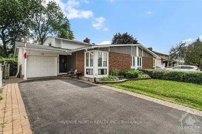 92 WOODFIELD Drive, Tanglewood - Grenfell Glen - Pineglen, ON K2G 0A3