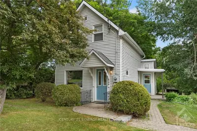 343 DONALD B MUNRO Drive, Carp - Huntley Ward, ON K0A 1L0