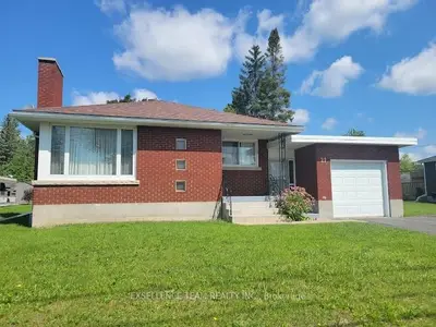 21 St Lawrence Street, South Stormont, ON K0C 1M0