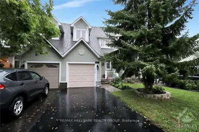 1888 HENNESSY Crescent, Orleans - Cumberland and Area, ON K4A 3X8