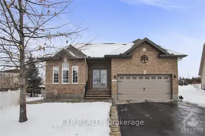 18 EDWARD VINCE EVANS Court, Arnprior, ON K7S 0C6