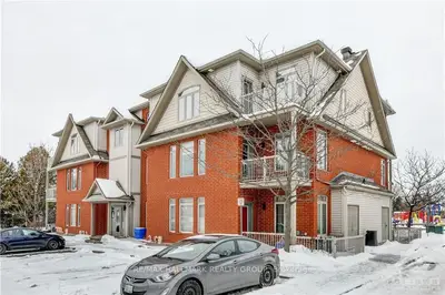 300 MEILLEUR A, Vanier and Kingsview Park, ON K1L 0A2