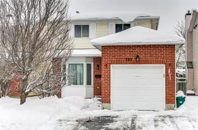 383 OAKLAWN Crescent, Orleans - Cumberland and Area, ON K4A 3J4