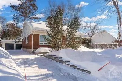 341 KNOX Crescent, Alta Vista and Area, ON K1G 0K9