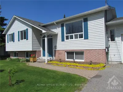 20 WILLS Road, Rideau Lakes, ON K7A 5B8