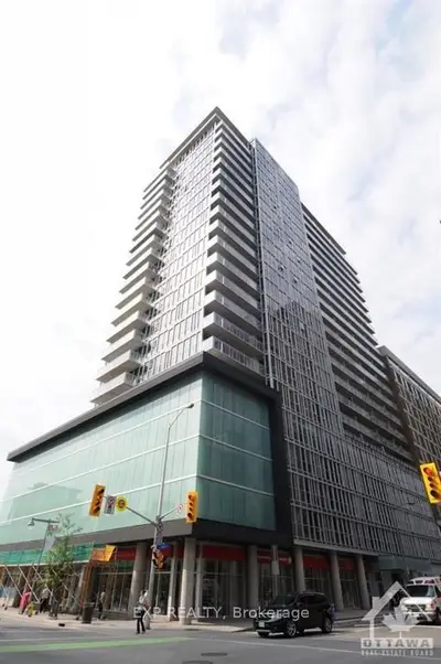 324 LAURIER Avenue W 2108, Ottawa Centre, ON K1P 0A4