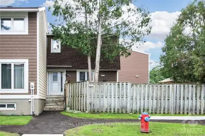306 SALTER Crescent, Kanata, ON K2K 1Z3