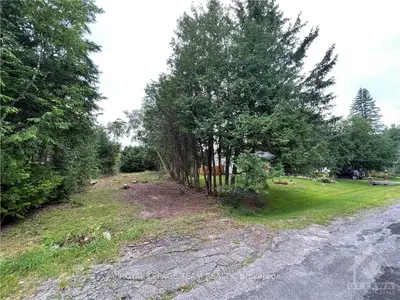 43 LAZY NOL Court, Stittsville - Munster - Richmond, ON K2S 1T5