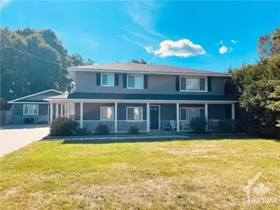130 BURKE Street 2, Stittsville - Munster - Richmond, ON K0A 2Z0