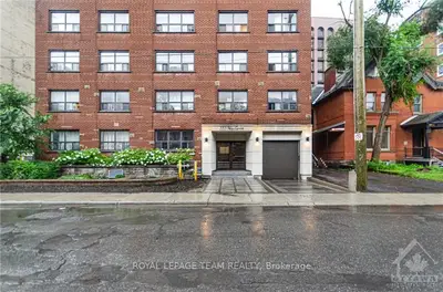 222 MACLAREN Street 52, Ottawa Centre, ON K2P 0L8