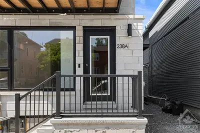 238 LEBRETON Street N A, West Centre Town, ON K1J 7R2