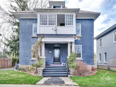 10 BANK Street, Russell, ON K4R 1A9