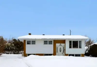 2534 NEEDHAM Crescent, Billings Bridge - Riverside Park and Area, ON K1V 6K2