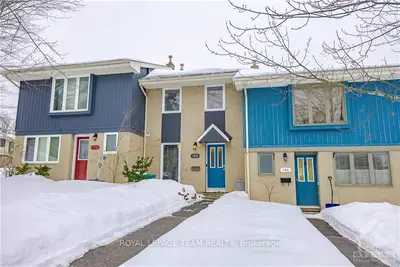 104 COSTELLO Avenue, South of Baseline to Knoxdale, ON K2H 7C5