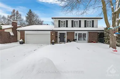 14 IMPALA Crescent, Hunt Club - Windsor Park Village and Area, ON K1V 9B8