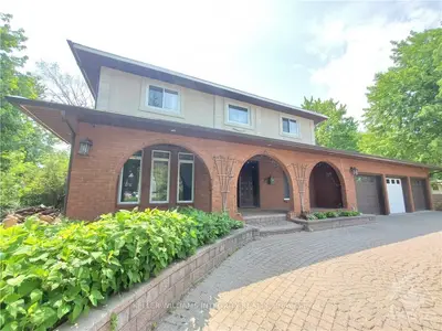 1378 MCMAHON Avenue, Blossom Park - Airport and Area, ON K1T 1C3