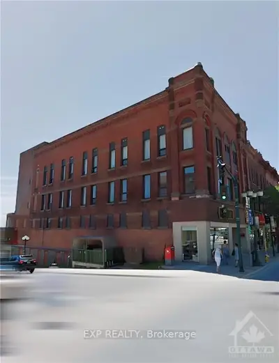 51 KING ST Street W 203, Brockville, ON K6V 3P8