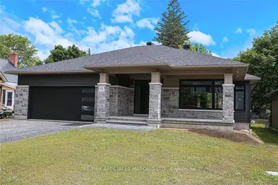 11 HIGH Street S, South Dundas, ON K0C 1X0