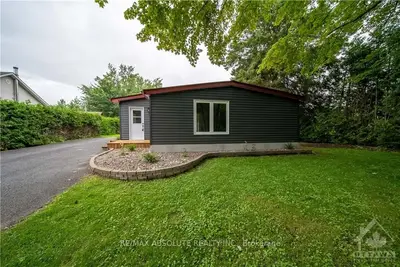 555 CONCESSION 4 Road, Alfred and Plantagenet, ON K0B 1L0