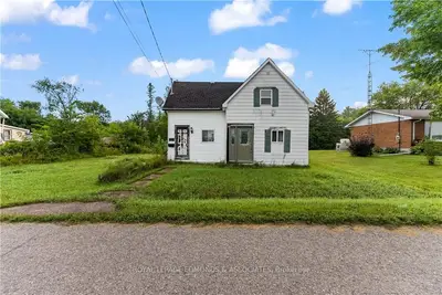 2115 FORESTERS FALLS Road, Whitewater Region, ON K0J 1V0