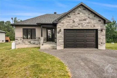 15681 COUNTY RD 43 Road, North Stormont, ON K0C 1K0