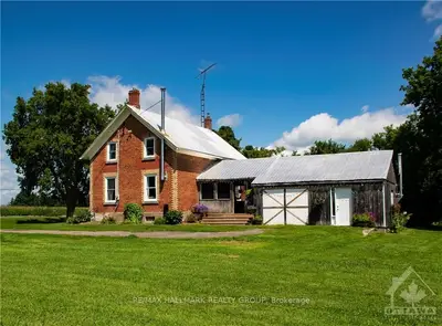 12194 COUNTY 38 Road, North Dundas, ON K0C 2K0