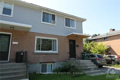 512 QUEEN MARY Street 1, Overbrook - Castleheights and Area, ON K1T 1N2