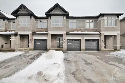 219 TRUMPETER Grove, Blossom Park - Airport and Area, ON K4M 0K7