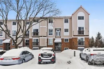 260 FENERTY Court 8, Kanata, ON K2L 3A7