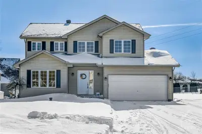 7058 BUSH Drive, Greely - Metcalfe - Osgoode - Vernon and Area, ON K4P 1M8