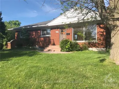 1627 CHAUCER Avenue 1 & 2, Alta Vista and Area, ON K1G 0R7