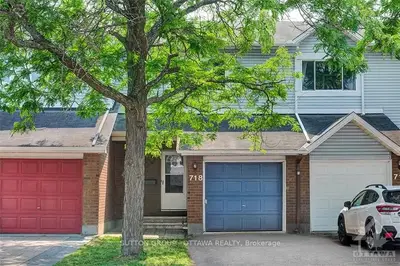 718 HANCOCK Crescent, Orleans - Cumberland and Area, ON K4A 3M9