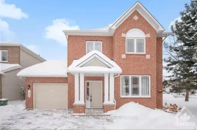 1040 CAPREOL Street, Orleans - Cumberland and Area, ON K4A 4Z9