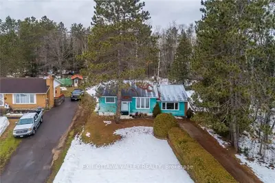 20 HILDEBRANDT Street, Madawaska Valley, ON K0J 1B0