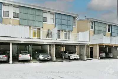 825 CAHILL Drive 201, Hunt Club - South Keys and Area, ON K1V 9N8