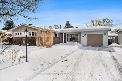 38 ULLSWATER Drive, Crystal Bay - Rocky Point - Bayshore, ON K2H 5H2