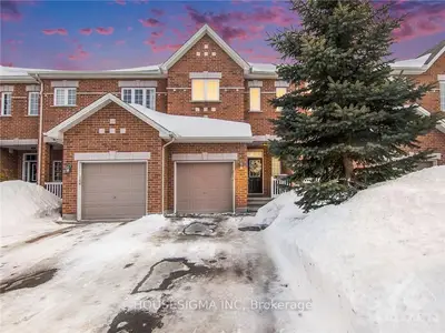 743 BOWERCREST Crescent, Blossom Park - Airport and Area, ON K1V 2M3