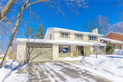 199 CROCUS Avenue, Alta Vista and Area, ON K1H 6E7