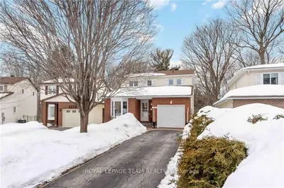 790 HARLEQUIN Crescent, Orleans - Cumberland and Area, ON K1E 2P3